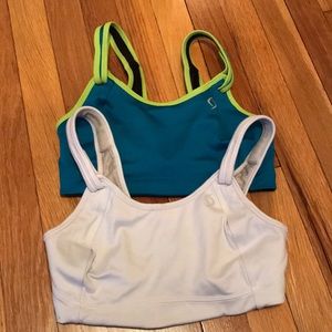 2 moving comfort Fiona sports bras size 32D